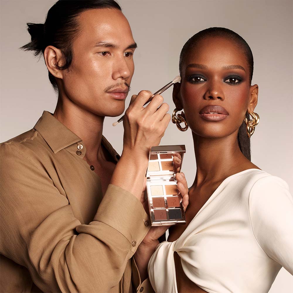 DUAL ENDED EYESHADOW BRUSH (BROCHA DOBLE PUNTA PARA OJOS)